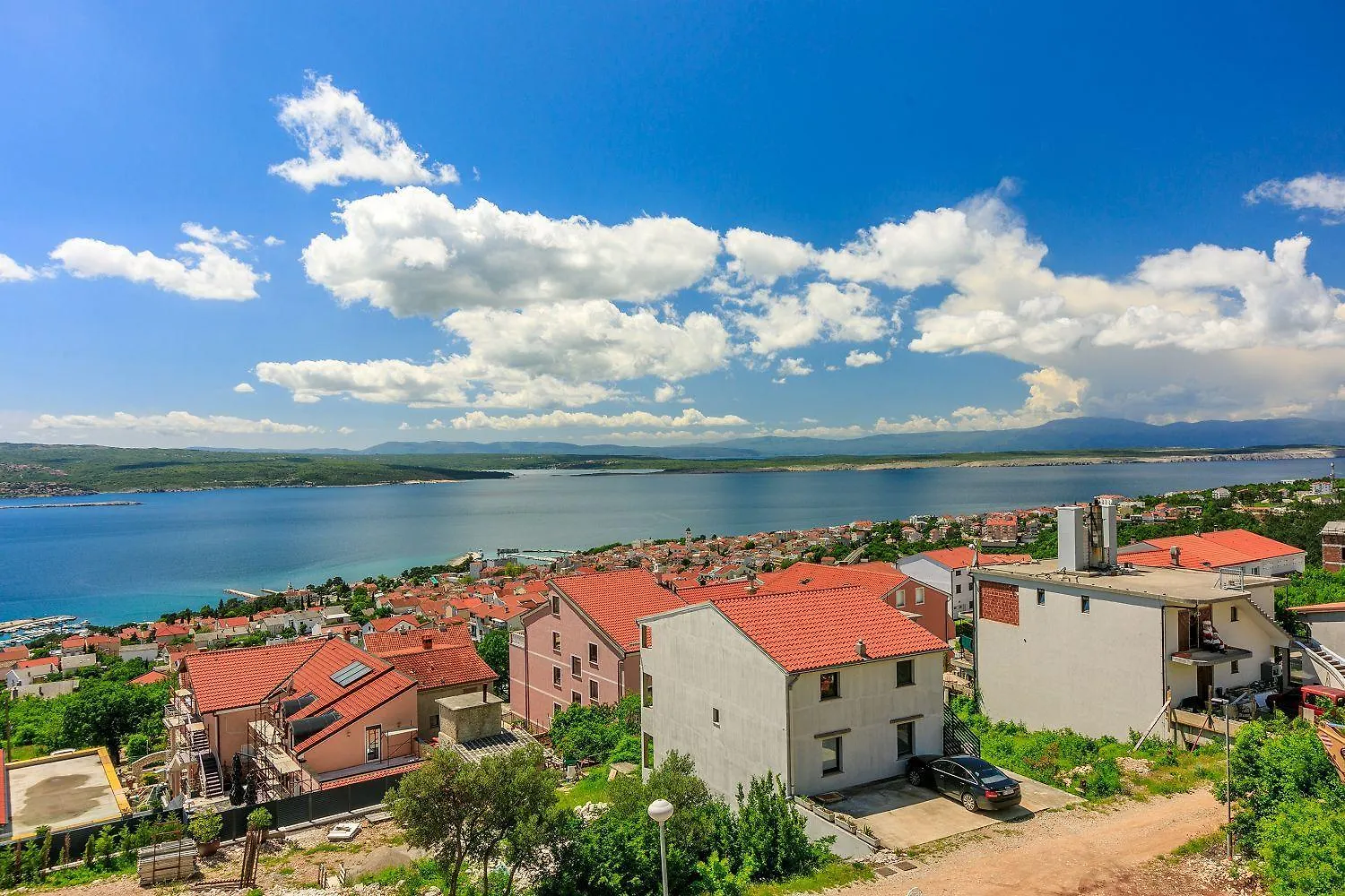 Lichtdurchflutetes Apartment Mit Meerblick, Privatem Balkon, Wifi, Privatparkplatz Crikvenica Croatia